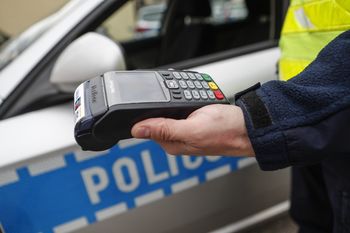 Polacy pokochali ten sposób płatności. I to nie tylko młodzi