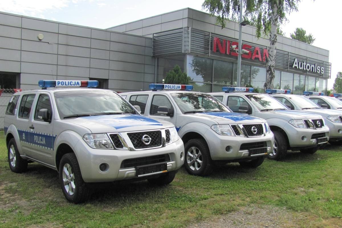 42 Nissany Pathfindery dla polskiej Policji