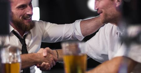 Mistrzowie iluzji, czyli HFA. Oto grupy zawodowe szczególnie narażone na alkoholizm wysokofunkcjonujący