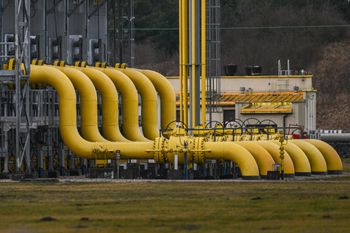 Audyt gazociągu Jamalskiego. Planują wykorzystać biegnący wzdłuż niego światłowód