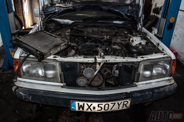 Jazda youngtimerem - cz. 9: Mercedes 190 W201 zimą i podczas przygotowań do wiosny