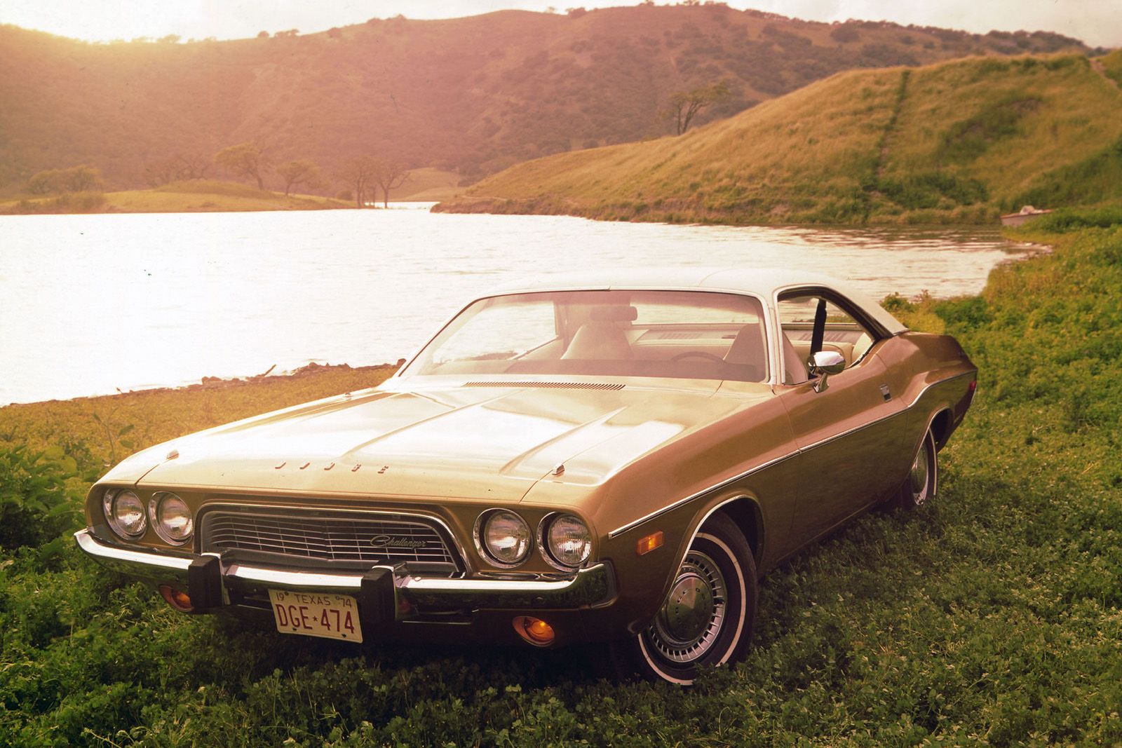 Dodge Challenger - w pogoni za Mustangiem [galeria] 27
