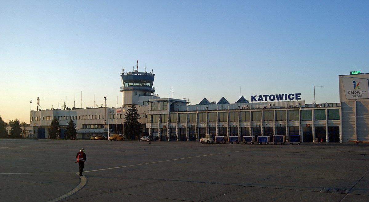 Pyrzowice to plac budowy. To największy hangar w historii lotniska