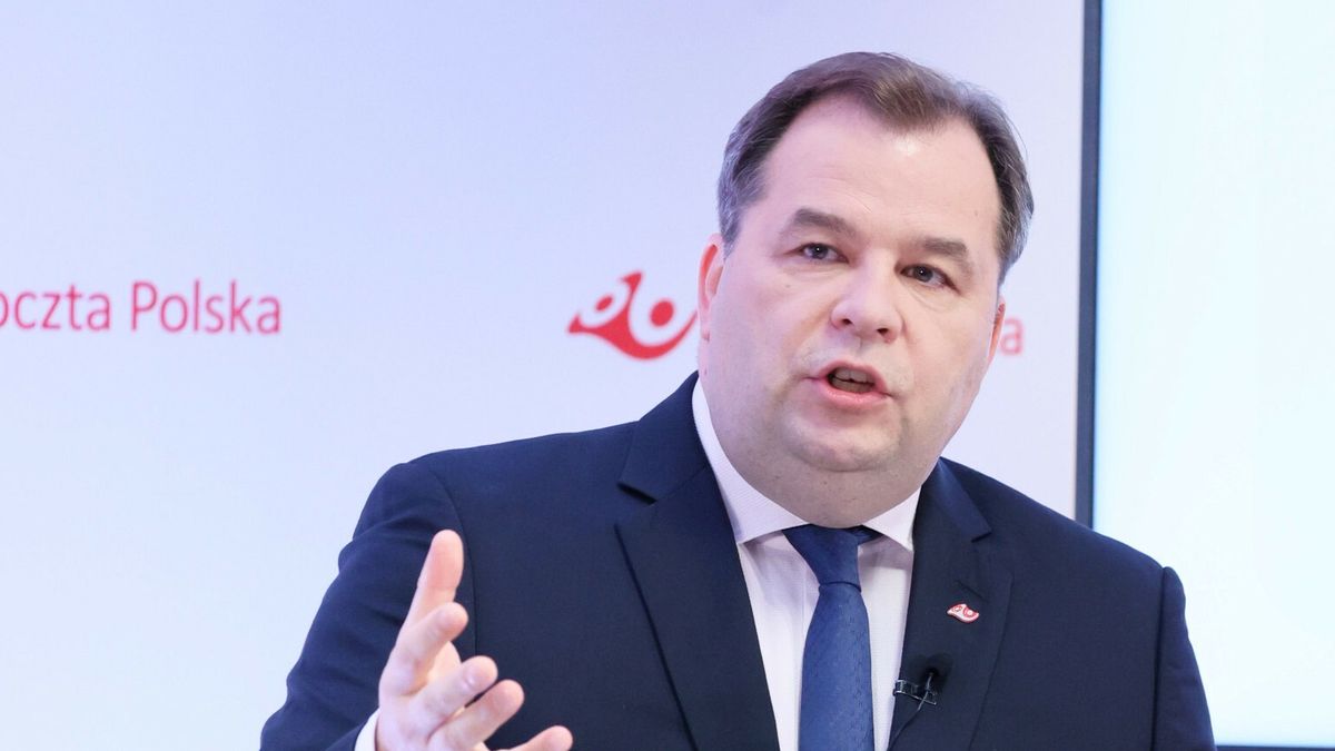 Na zdjęciu prezes Poczty Polskiej Sebastian Mikosz