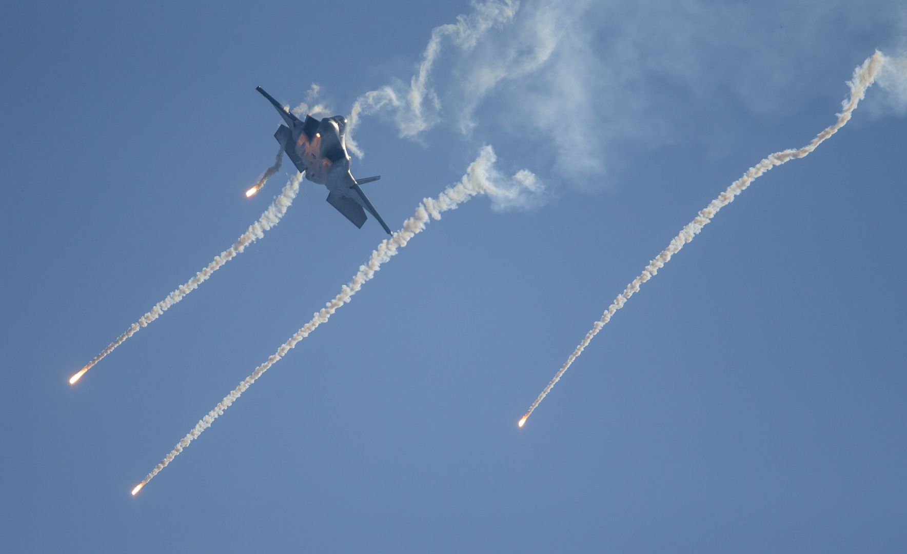 The Canadian National Exhibition Air Show
- NO PHOTO CREDIT -
- NO PHOTO CREDIT -

TORONTO, ON - SEPTEMBER 3: USAF F-35 drops flares during its demonstration. The Canadian International Air Show returned to the Toronto waterfront with a 3 hour show ending with a USAF F-35 Demonstration team. CORONAPD  Toronto Star.        (Rick Madonik/Toronto Star via Getty Images)
Rick Madonik