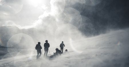 Pełne zaskoczenie w polskich górach. Ponad metr śniegu