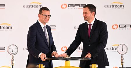 Huczne otwarcie wielkiej inwestycji. Premier zapomniał o ważnej sprawie