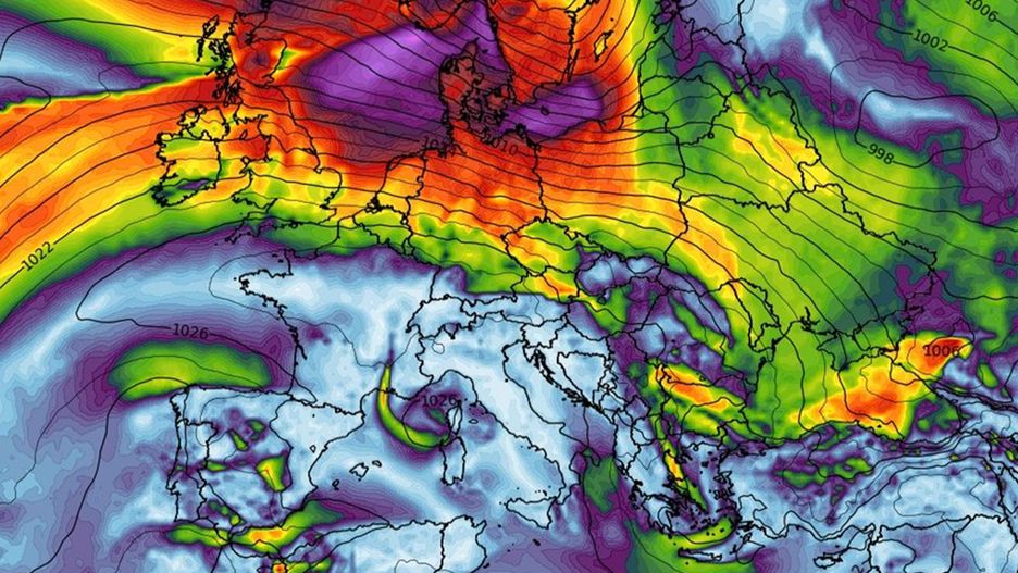 Wichura nadciąga. Alerty RCB dla całej Polski