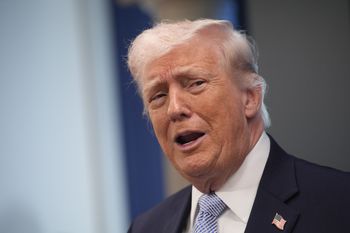 Sondaż poparcia dla Trumpa. Najniższy wynik tej kadencji