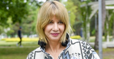 Mieszkała w obskurnej wiacie. O prysznicu mogła pomarzyć