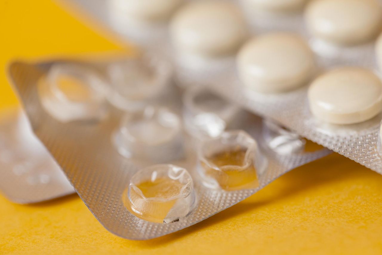 Polacy tych leków zażywają coraz więcej. Rośnie problem