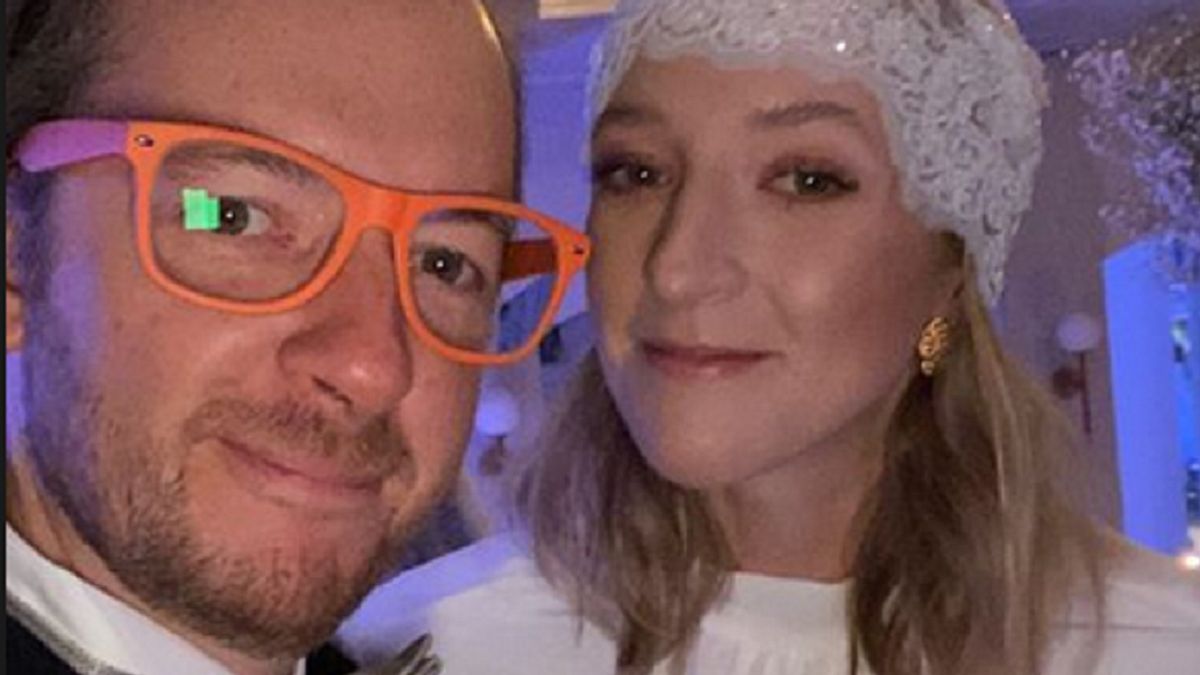 Zdjęciami z uroczystoci pochwalił się brat Lary - Tadeusz.