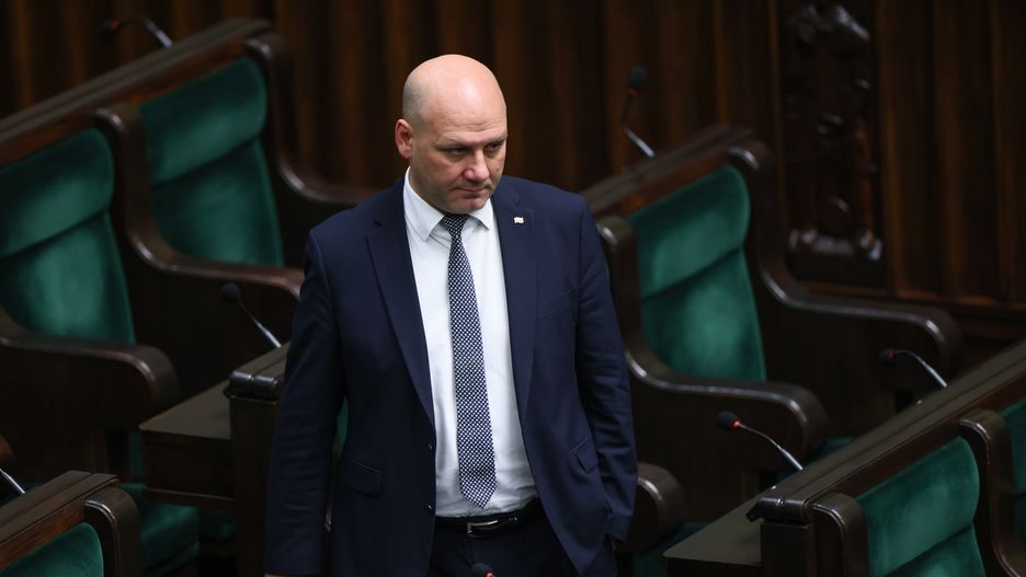 Szymon Szynkowski vel S�k
Warszawa, 25.04.2024. Pose� PiS Szymon Szynkowski vel S�k podczas debaty po wyst�pieniu ministra spraw zagranicznych w Sejmie w Warszawie, 25 bm. Minister Rados�aw Sikorski przedstawi� informacj� o zadaniach polskiej polityki zagranicznej w 2024 roku. (aldg) PAP/Leszek Szyma�ski
Leszek Szyma�ski
X kadencja, 10, 10., Dziesi�ta, kadencji, obrady, polityk, polityka, posiedzenie, Posiedzenie Sejmu, sala obrad, Sala plenarna posiedze� obrad, sejm, Sejm RP, debata, polityka zagraniczna