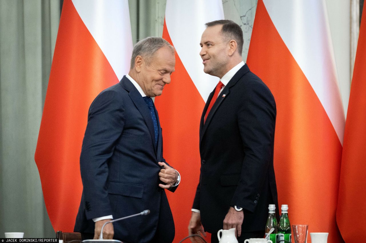 Sondaż: Polacy oczekują współpracy Nawrockiego i Tuska