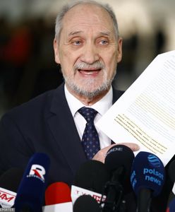 Macierewicz: dokument był, zabrali go ludzie Kosiniaka-Kamysza