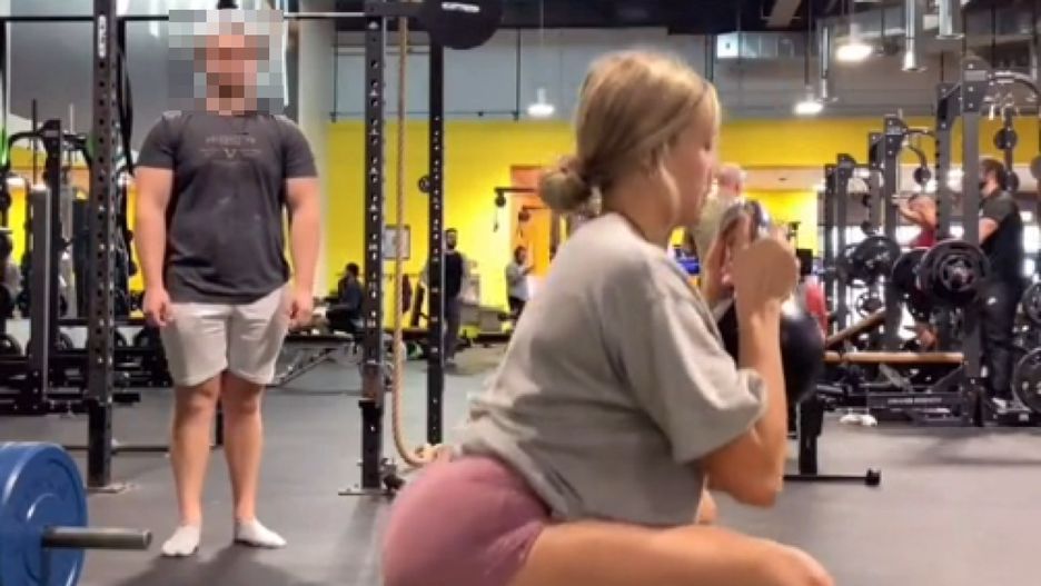 Kim są "gym weirdos"?
