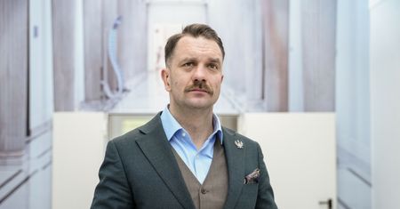 Chcą odebrania immunitetu Mejzie. "Świadome zatajenie informacji"