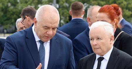 Sasin uderza w Tauron, PiS go wspiera, a eksperci łapią się za głowy. Kulisy decyzji w sprawie dostaw gazu