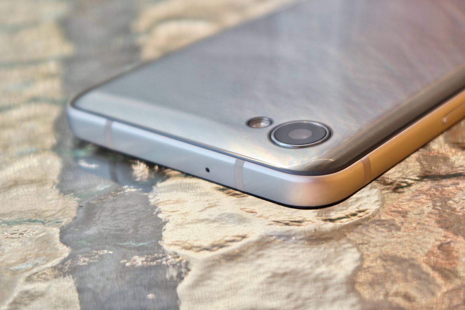 LG Q6 - czy warto go kupić po spadku ceny? [TEST] 12