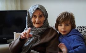 Koronawirus. 105-letnia babcia z Turcji pokonała COVID-19 w kilka dni. Lekarze ne mogli wyjść z podziwu