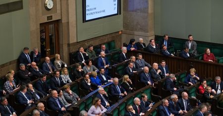 Projekt Godek odrzucony przez Sejm. Zakładał kary za informacje