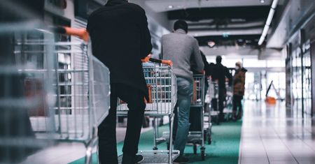 Czy Sylwester to niedziela handlowa? Te sklepy będą otwarte 31 grudnia
