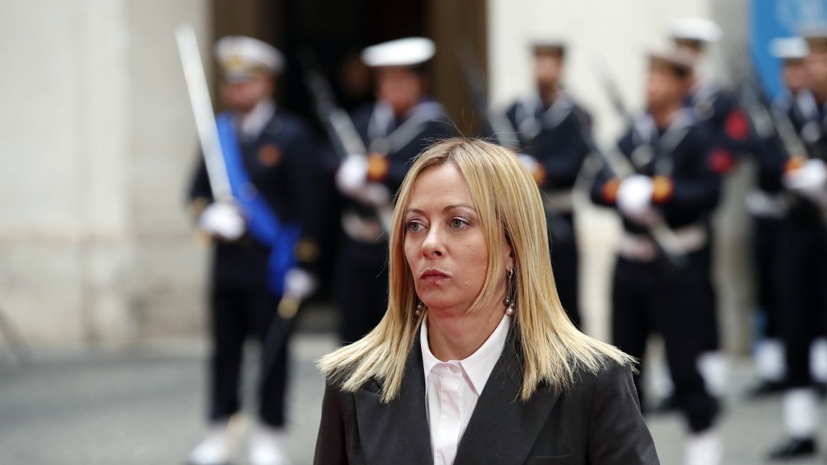 Prime Minister Giorgia Meloni awaits the arrival of Palestinian President Abu Mazen at Palazzo Chigi. Rome (Italy), November 7th, 2025 (Photo by Massimo Di Vita/Archivio Massimo Di Vita/Mondadori Portfolio via Getty Images)