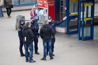 Wigilia 2020. W jakich sytuacjach policja będzie mogła nam przerwać świętowanie?