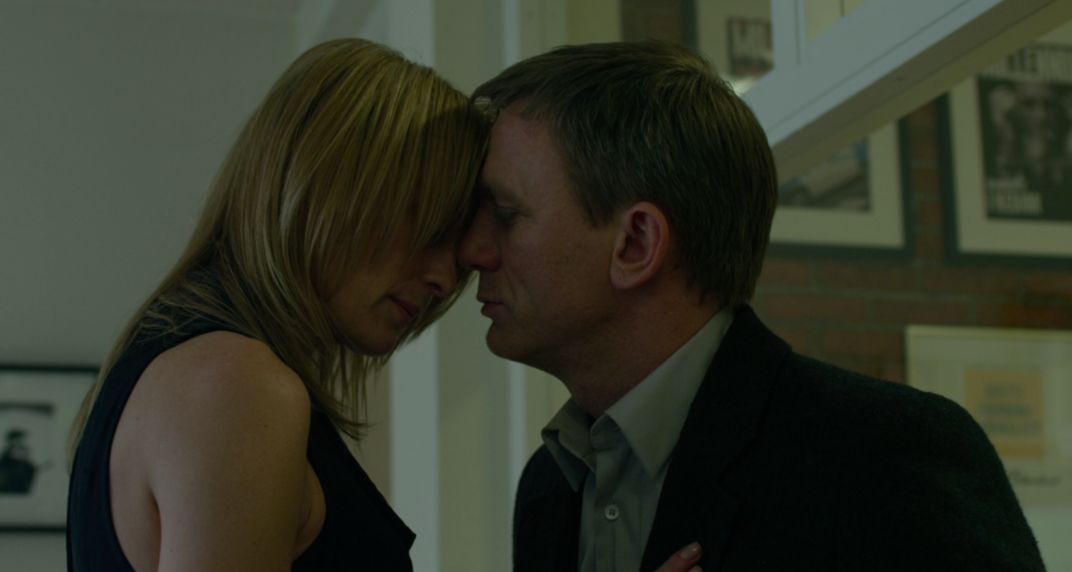 Kadr z filmu "Dziewczyna z tatuażem"