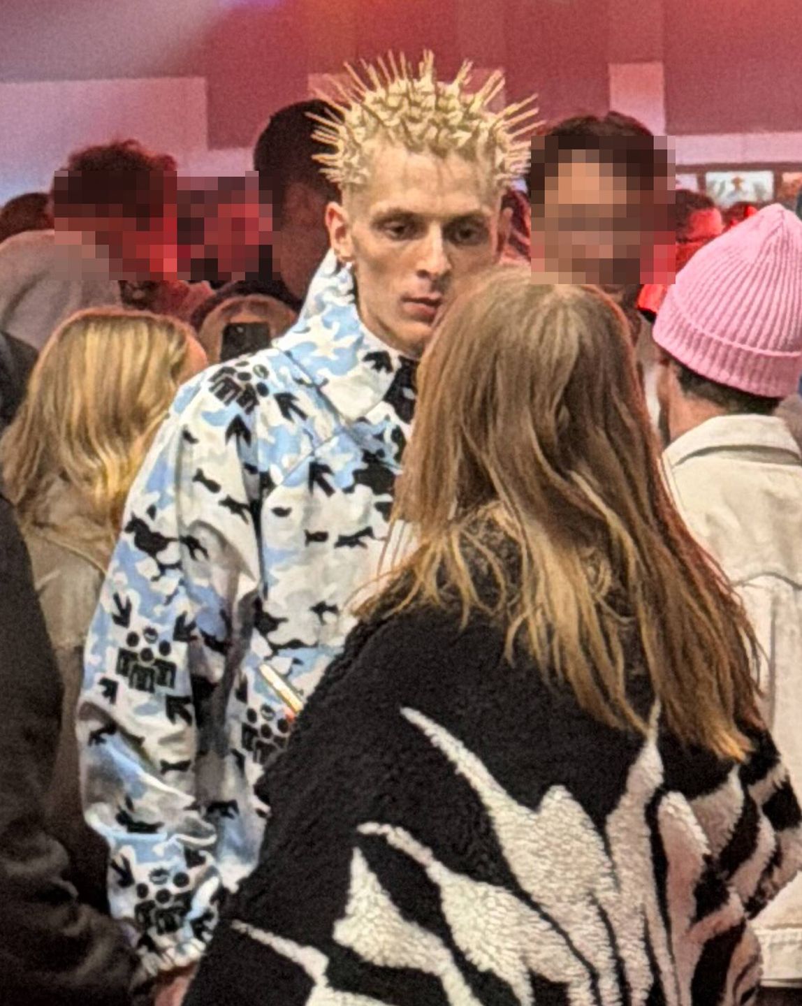 Influencerzy i gwiazdy młodego pokolenia bawią się na afterze