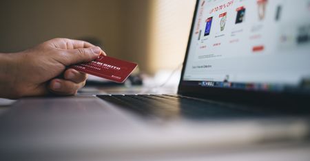 Black Friday 2020. Jak kupować bezpiecznie online? O tym warto pamiętać