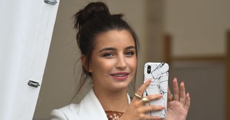 Julia Wieniawa poleciała do Barcelony. Czy czeka ją kwarantanna po powrocie?