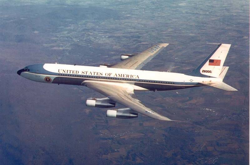 Niezwykłe konstrukcje [cz. 16]. Air Force One i E-4 - powietrzne centrum dowodzenia 5