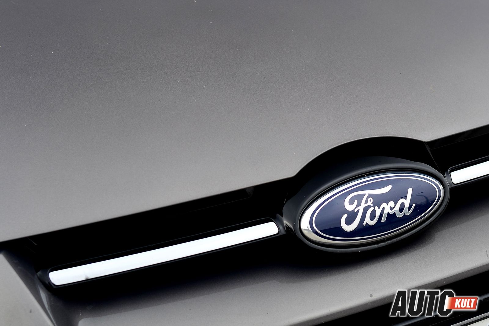 Volkswagen Golf Variant VII 2,0 TDI Highline vs. Ford Focus Kombi 1,6 EcoBoost Titanium - test  [galeria] 15