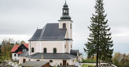 Wszedł do kościoła w czapce. Wywiązała się wielka awantura