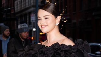 Selena Gomez ZACHWYCA w eleganckiej sukni na premierze filmowej. W końcu trafiona stylizacja? (ZDJĘCIA)