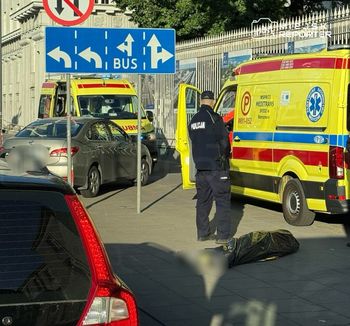 Warszawa: Tragedia na Pradze-Północ. Nie żyje mężczyzna