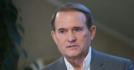 Ukraiński książę ciemności wraca do gry. Kolega Putina wystartuje w wyborach