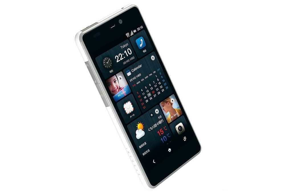 HTC Infobar A02 (fot. engadget.com)
