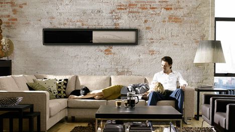 Zegarek na "pół" ściany 1