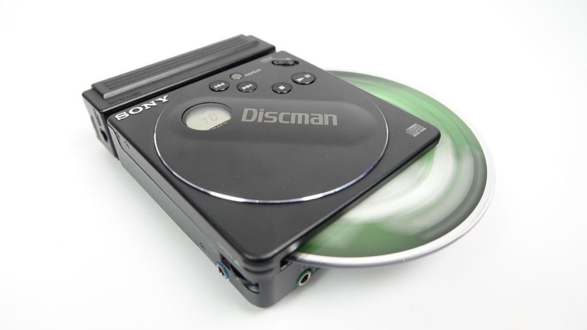 Dziwne sprzęty sprzed lat: discman Sony mniejszy od płyty CD 1