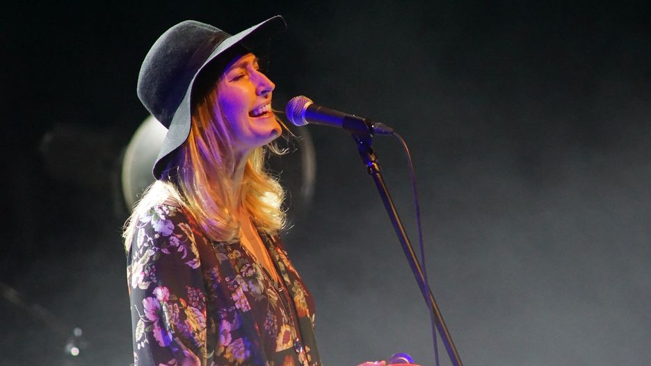 W poniedziałek (13.10) o godz. 19, w Sali Kryształowej Żagańskiego Pałacu Kultury wystąpi Anita Lipińska. Z uwagi na program, to koncert idealny dla zakochanych.