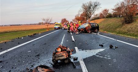 Wypadek na DK92 w Podrzewiu. Zginęły 2 osoby