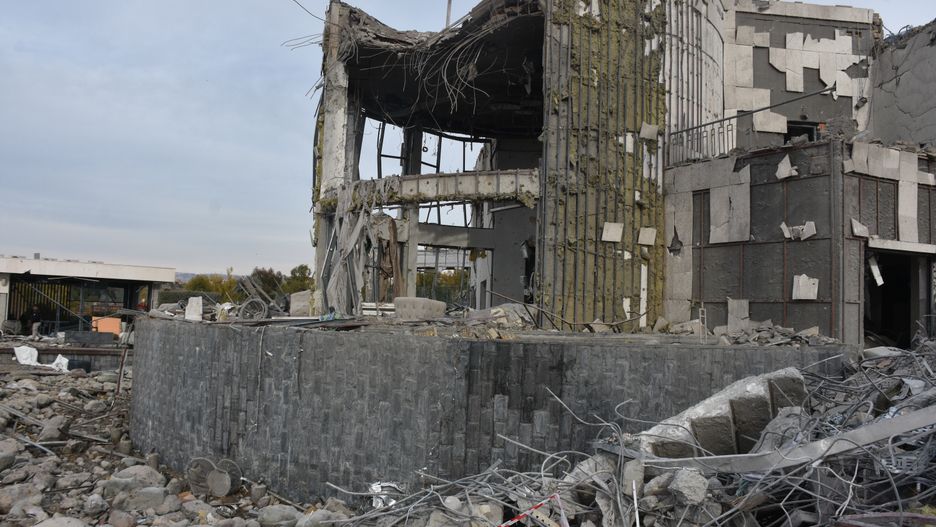 ERBIL, IRAQ - JANUARY 17: A view of the site targeted by Iran's Islamic Revolutionary Guard Corps (IRGC) missile attacks as search and rescue efforts continue in Erbil, Iraq on January 17, 2024. Earlier the dead bodies of 4 people found by the SAR personnel, efforts continue to find a missing woman. (Photo by Karzan Mohammad Othman/Anadolu via Getty Images)