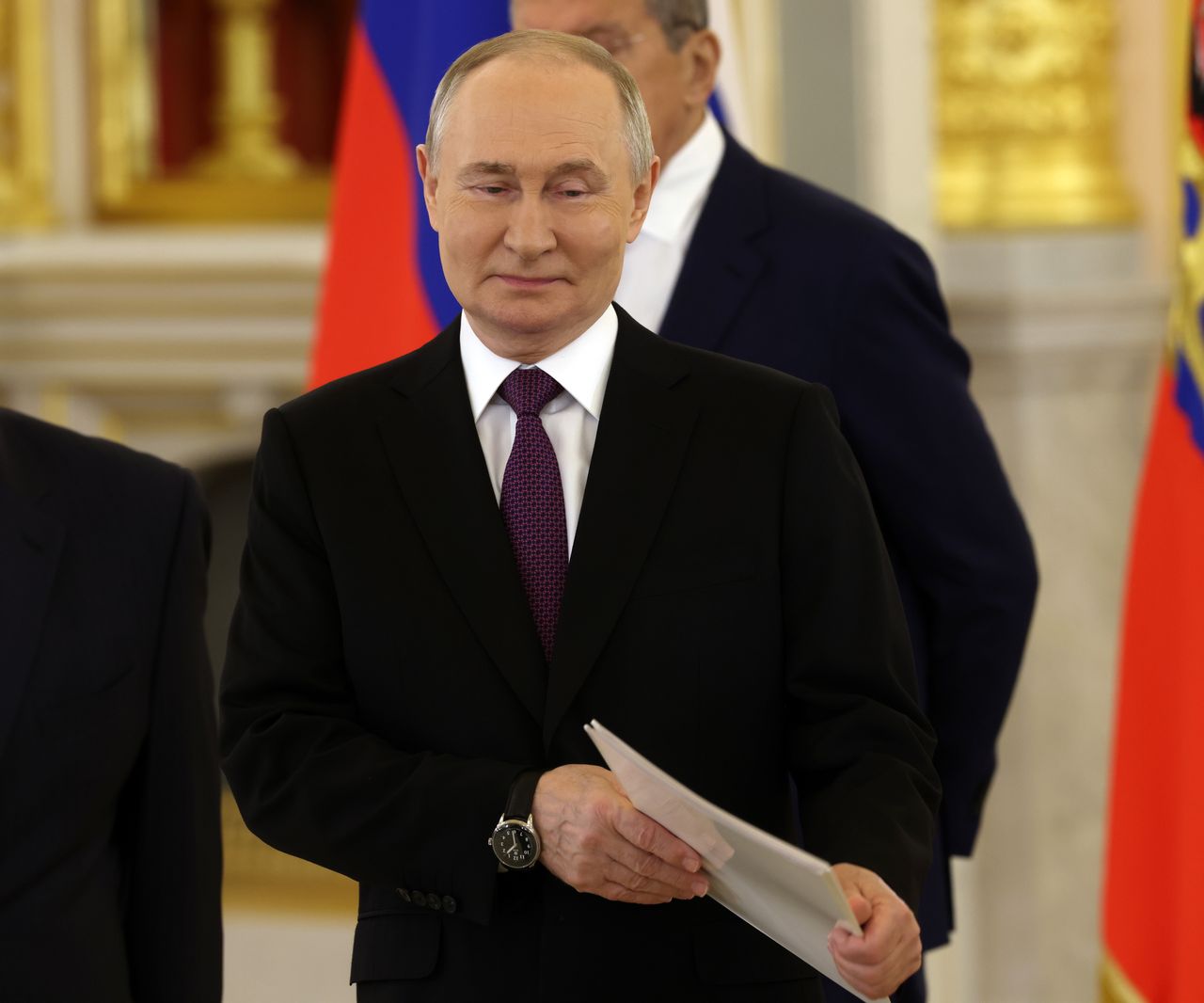 Rouble's decline mirrors tensions in Russia's nuclear stance