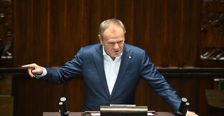 Gorąco w Sejmie. Tusk broni swojej minister