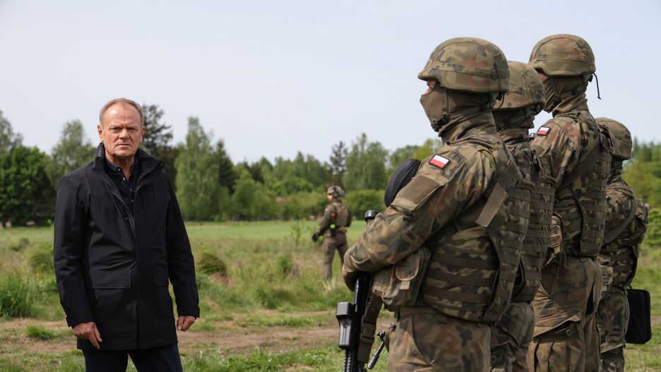 Donald Tusk
Pawe� Supernak
granica, granica polsko-bia�oruska, polityk, polityka, wizyta, wojsko, granicy pa�stwa, granicy UE, krajowa, obrona, pogranicznicy, stra� graniczna, pogranicze, polsko bia�oruska