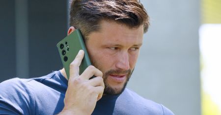 "Ja jestem dla Polski". Wierzący Piotr Mróz reaguje na krytykę ze strony przeciwników PiS