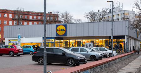 Porównał ceny produktów sprzed dwóch lat w Lidlu. Szokujący wynik eksperymentu