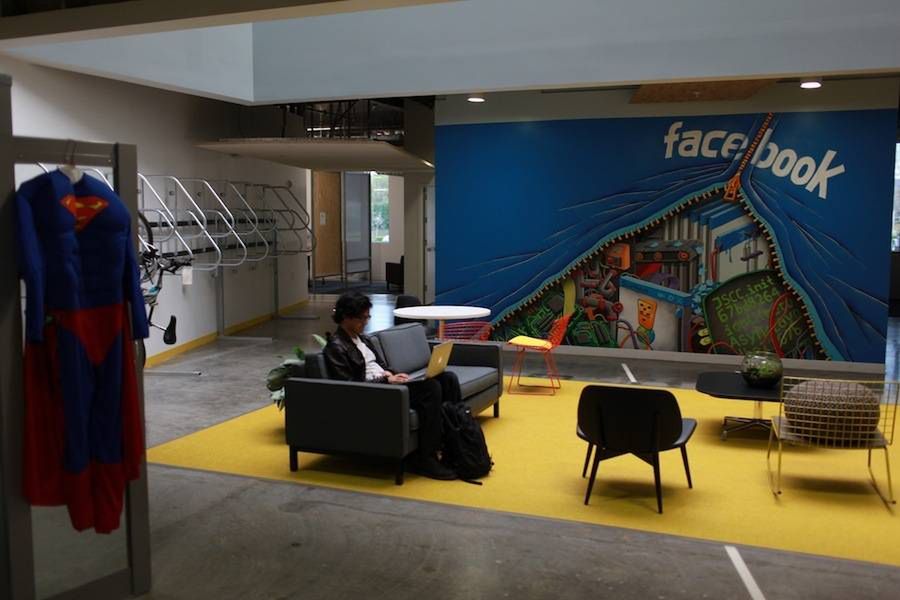 Siedziba Facebooka w kalifornijskim Menlo Park (Fot. Business Insider)